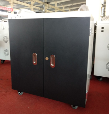 Koelventilatoren en ventilatiegaten Charge-kast gemaakt van ABS-technisch plastic