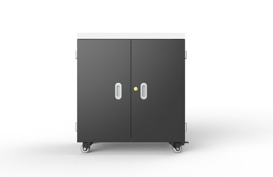 36-poort USB-oplaadkar met 5V 2,4A-poorten koelventilatoren en 4 wielen met rem voor tablets